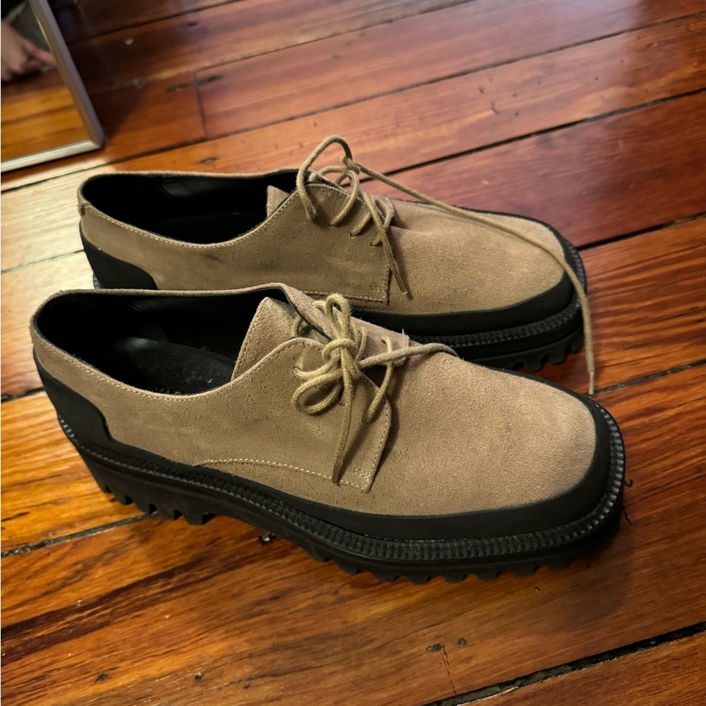 Paloma Barcelo Tan and Black Platform Shoes